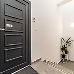 Hajnal #1 Deluxe With Terrace By Mital Apartment Szeged