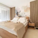 Apartment Hajnal #1 Deluxe With Terrace By Mital