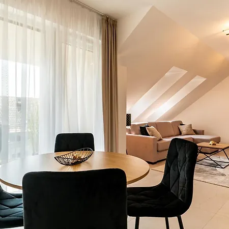 Hajnal #1 Deluxe With Terrace By Mital Szegedin