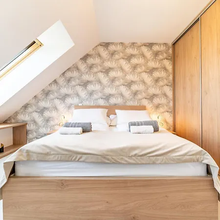 Hajnal #1 Deluxe With Terrace By Mital Apartment