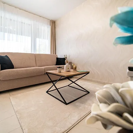 Apartment Hajnal #1 Deluxe With Terrace By Mital