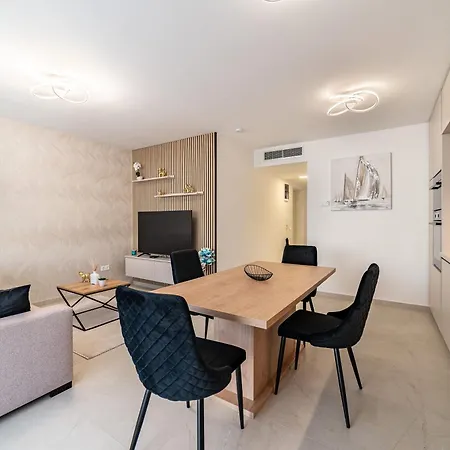 Hajnal #1 Deluxe With Terrace By Mital Apartment *