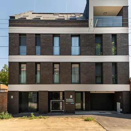 Apartment Hajnal Deluxe With Terrace By Mital *