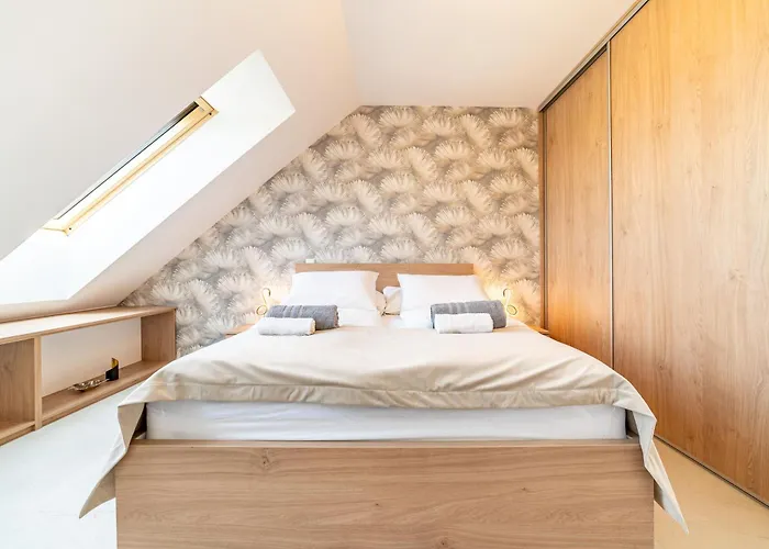 Hajnal Deluxe With Terrace By Mital Apartment