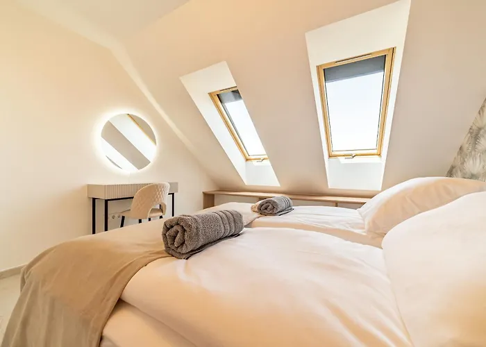 Apartment Hajnal Deluxe With Terrace By Mital
