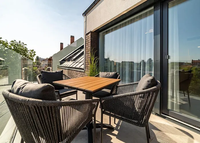 Hajnal Deluxe With Terrace By Mital
