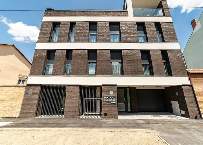 Hajnal Deluxe With Terrace By Mital Apartment