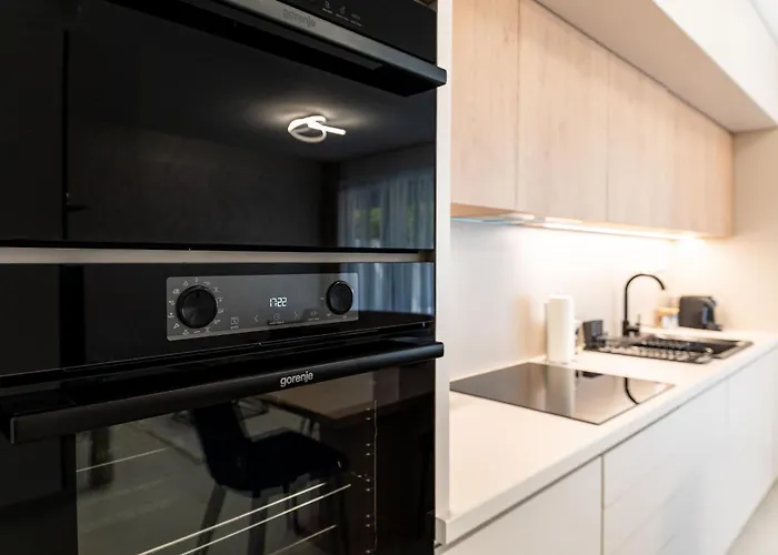 Hajnal Deluxe With Terrace By Mital