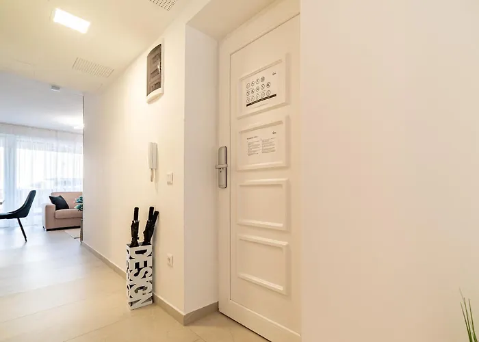 Apartment Hajnal Deluxe With Terrace By Mital *